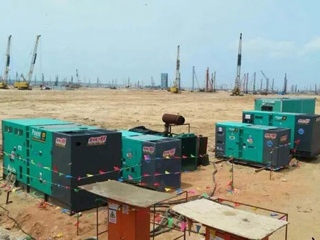 渝中柴油发电机组干式空气滤清器的维护成本高吗？